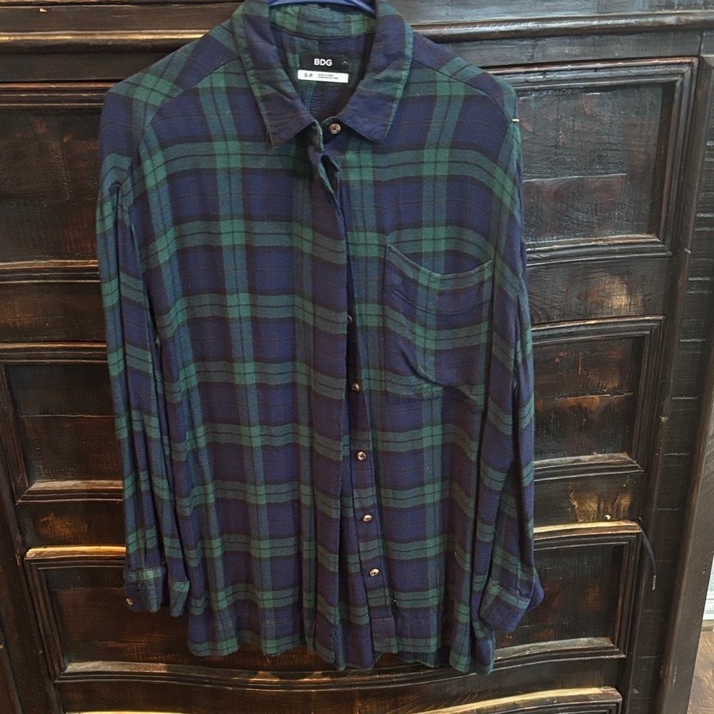 BDG Urban Outfitters Womens Oversized Blue and Green Plaid Shirt size small